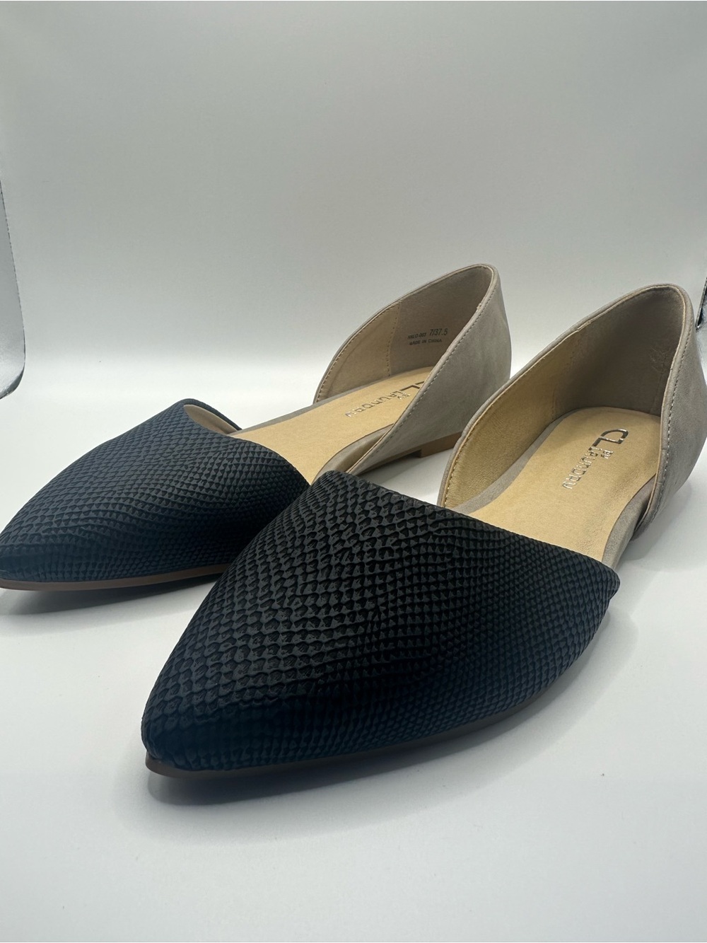 CL by Laundry Black Textured & Taupe D'Orsay Pointed Flats